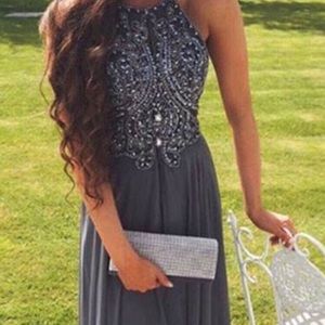 *BRAND NEW TAGS ATTACHED* Grey BB Prom Dress